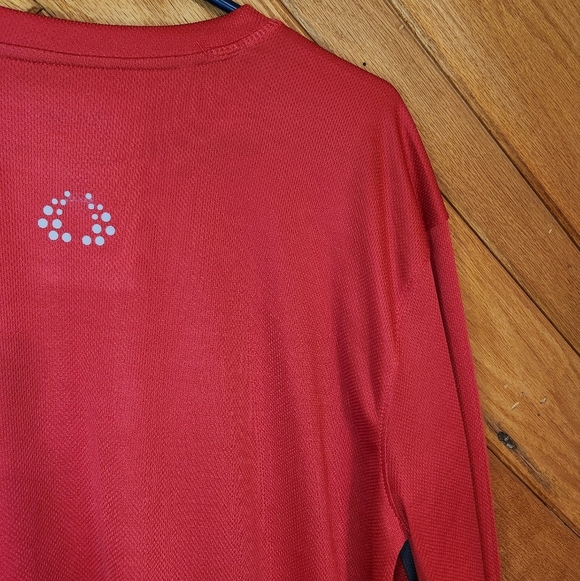 Pulse 150 large red long sleeved athletic shirt - Picture 11 of 13